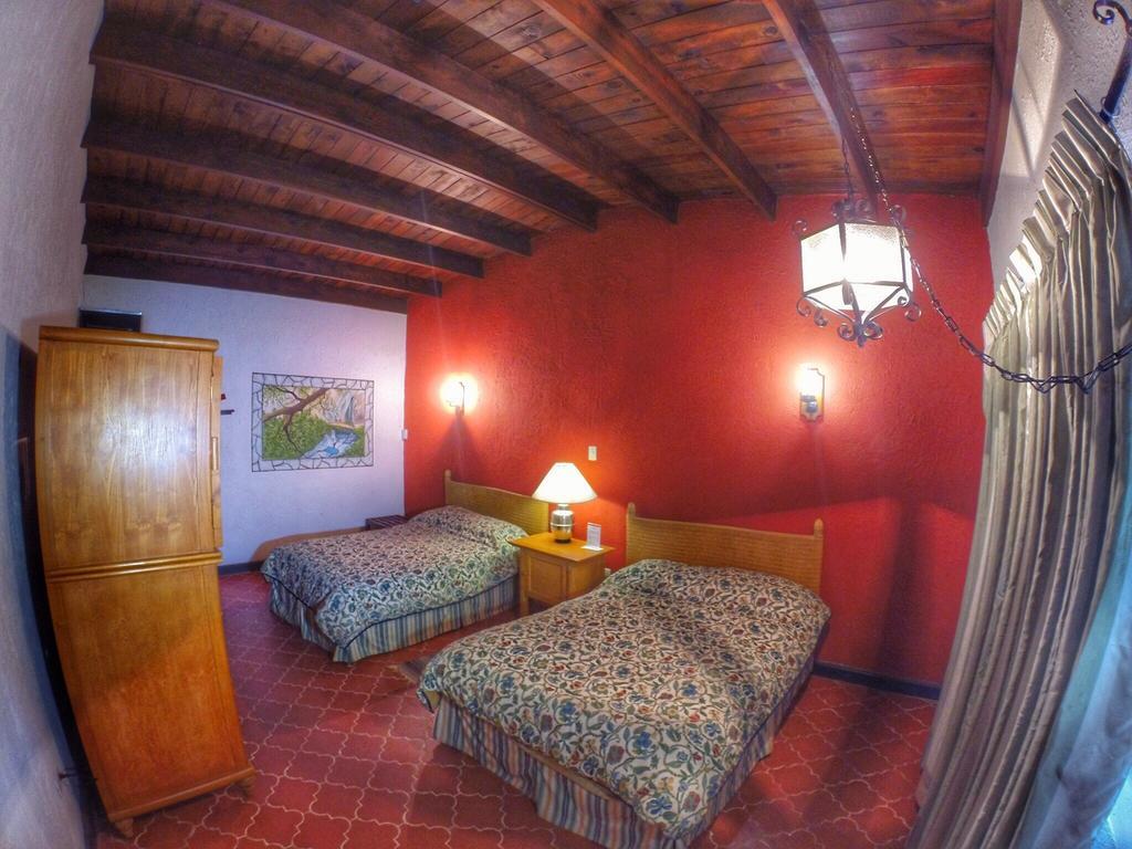 Hotel Parador Santa Cruz Creel Kamer foto