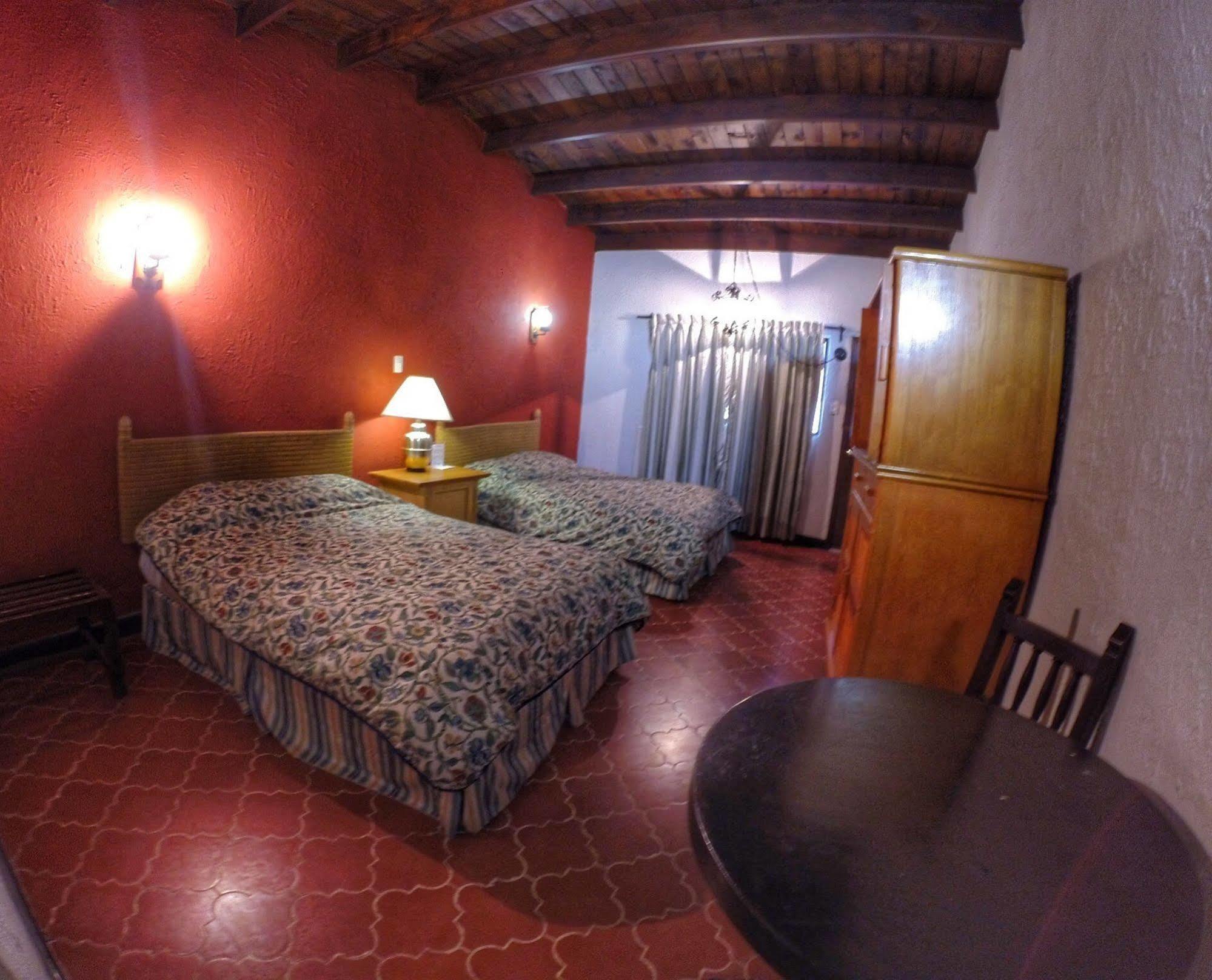 Hotel Parador Santa Cruz Creel Buitenkant foto