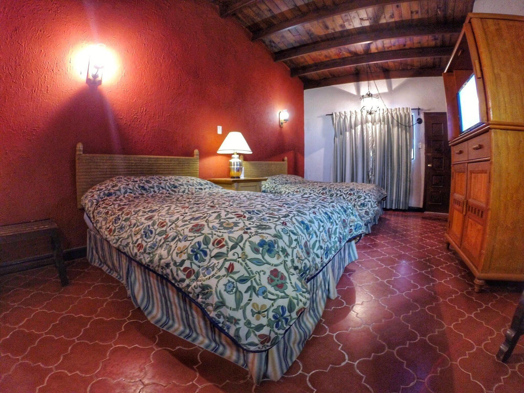 Hotel Parador Santa Cruz Creel Buitenkant foto