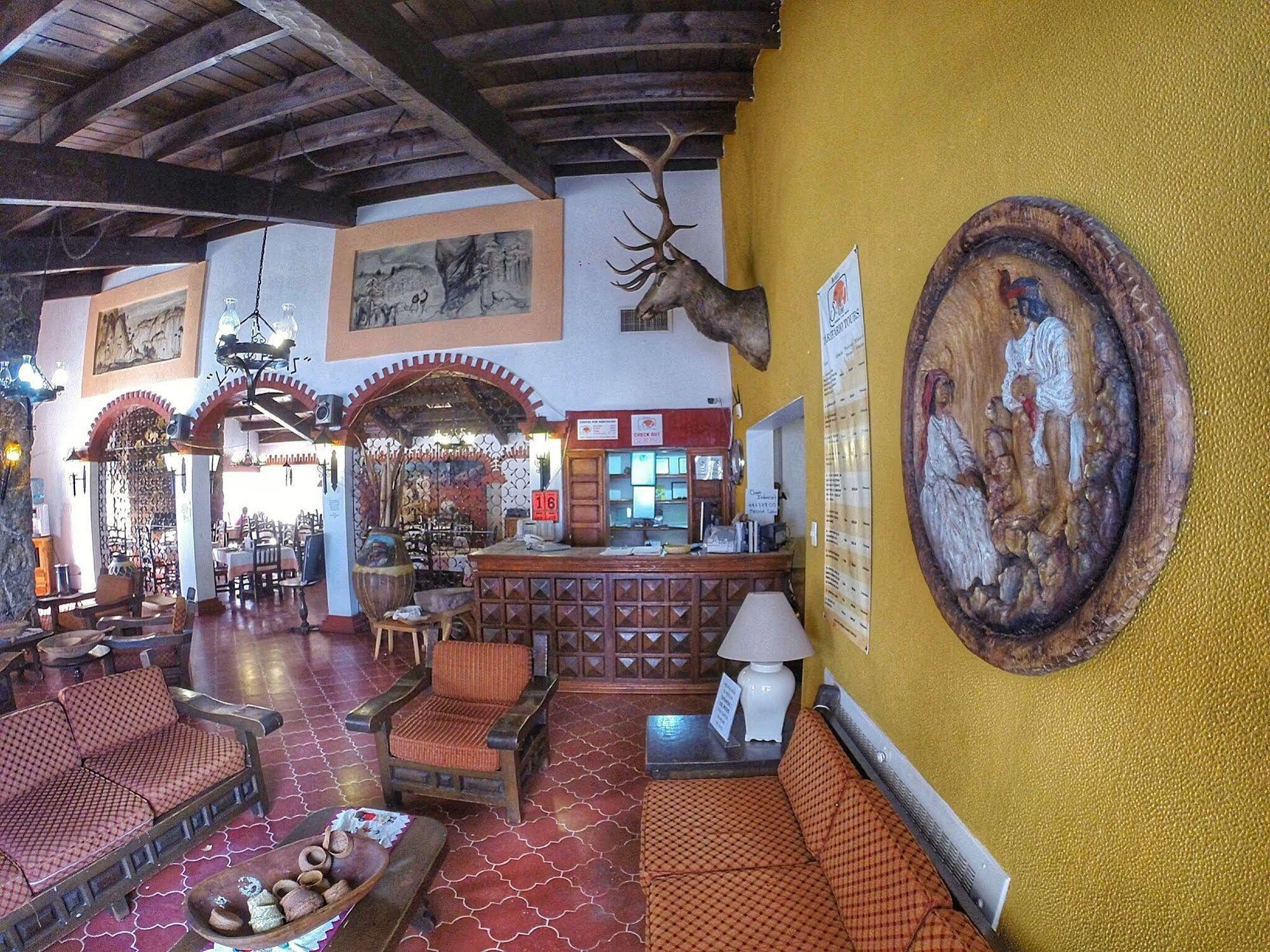 Hotel Parador Santa Cruz Creel Buitenkant foto